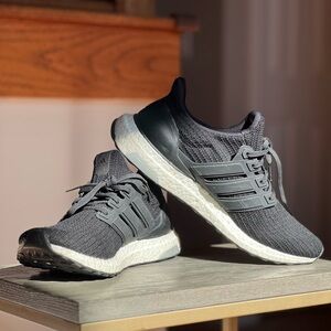 Adidas Ultraboost 4.0